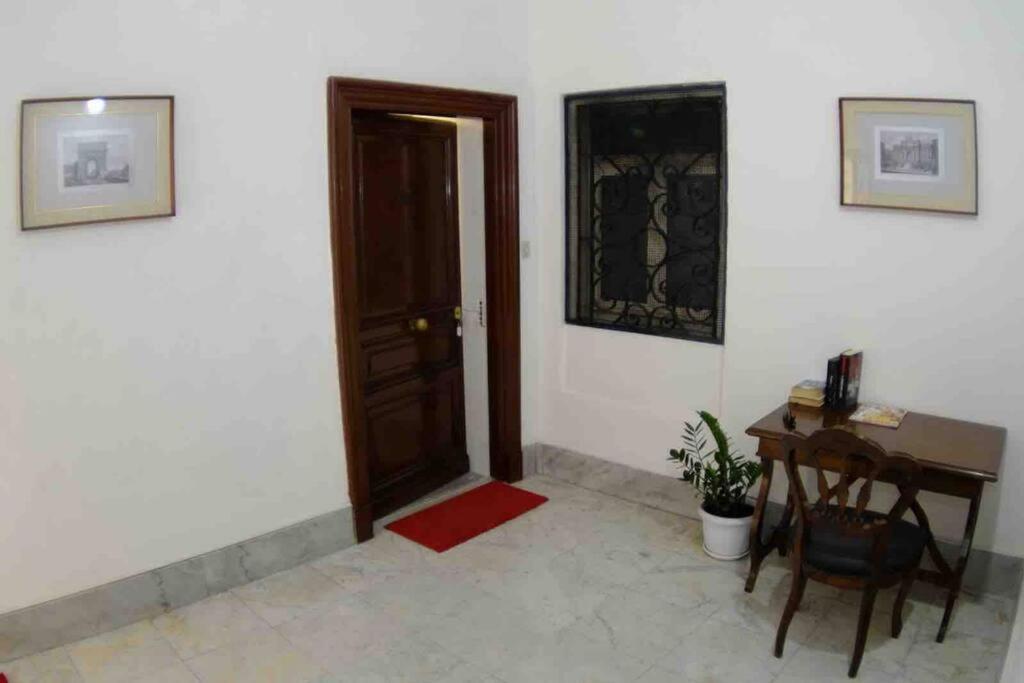 Beautiful Apartment Next To Piazza Di Spagna Roma Esterno foto