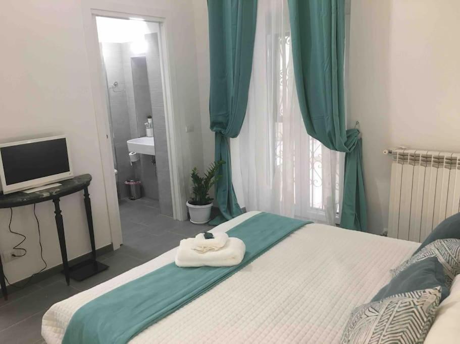 Beautiful Apartment Next To Piazza Di Spagna Roma Esterno foto